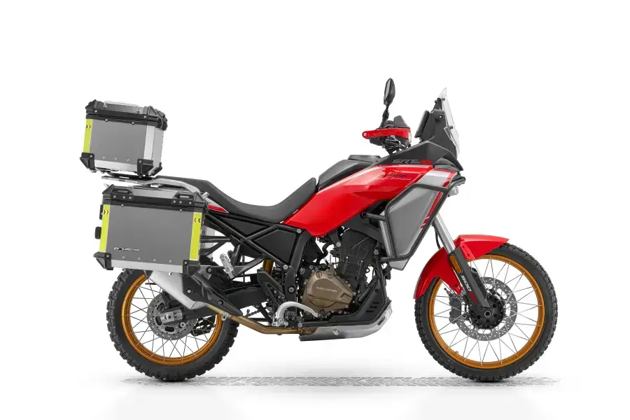 Приключенски Adventure мотоциклет QJ Motor SRT 500 RX - десен профил (1 от 8)